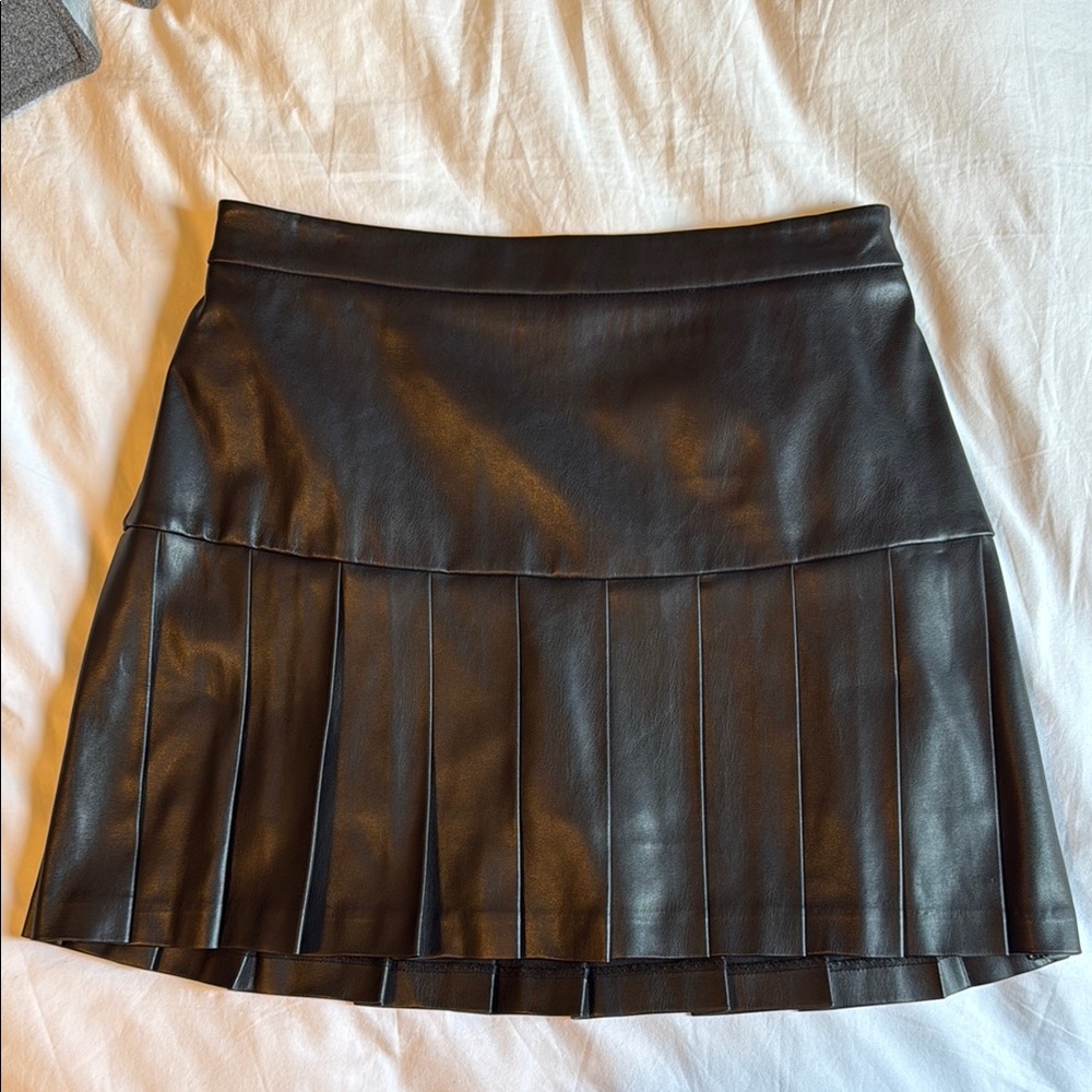 Bar III Black Pleated Faux Leather Mini Skirt Night Out